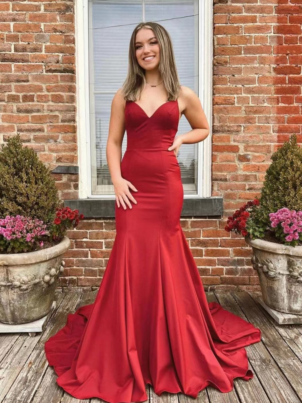 Red Color Mermaid Long Prom Dresses, V-neck 2022 Prom Dresses, Popular Wedding Bridesmaid Dresses