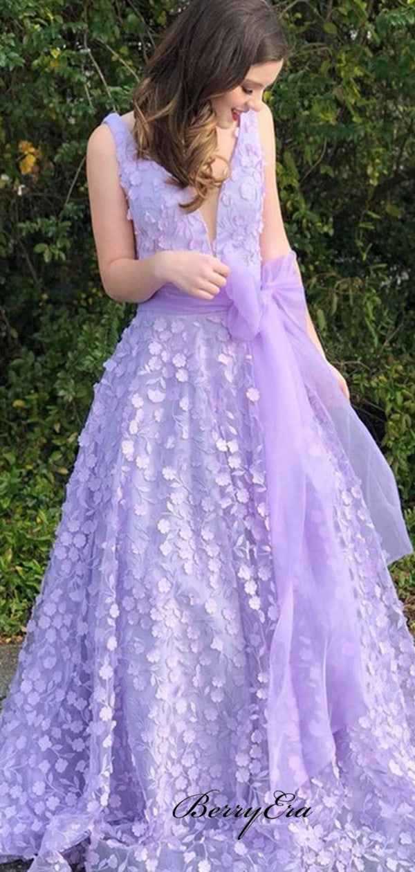 Lavender A-line Fancy Prom Dresses 2020, V-neck Appliques Prom Dresses