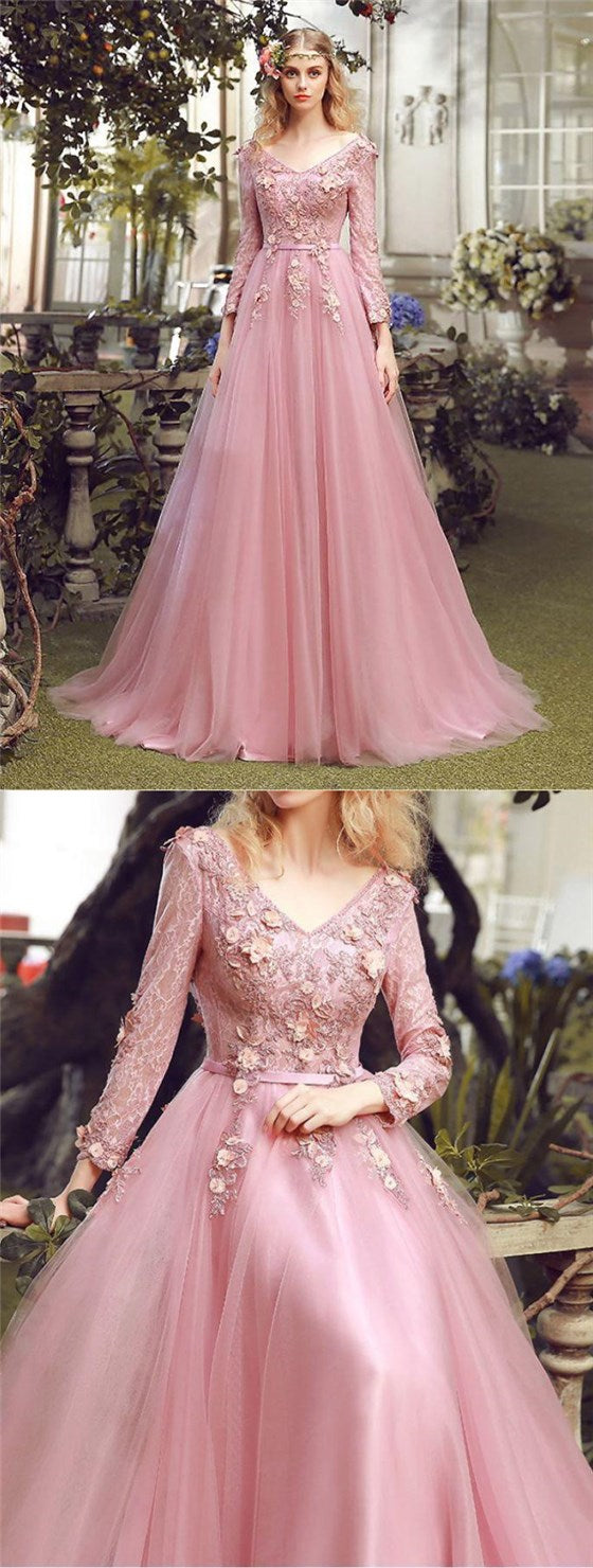 V-neck Long Sleeves A-line Tulle Appliques Prom Dresses